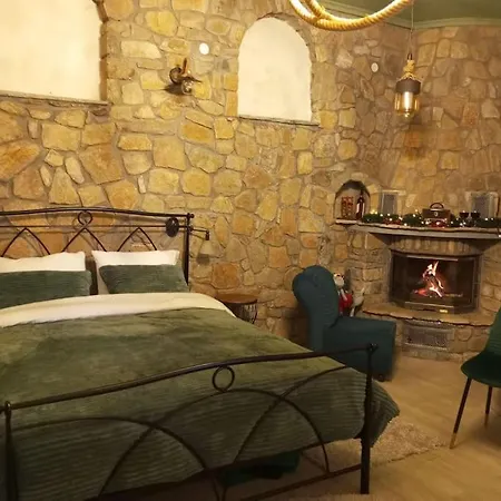 Anneta S Studiobear S Path Appartement Sklíthron