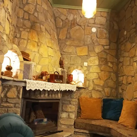 Anneta S Studiobear S Path *