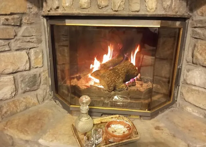 Anneta S Studiobear S Path * Sklíthron